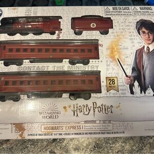 Lionel Harry Potter Hogwarts Express Toy Train Set - Red